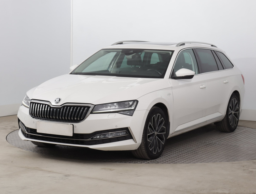 Škoda Superb, 2021