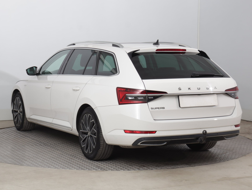 Škoda Superb, 2021