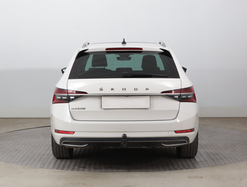 Škoda Superb, 2021