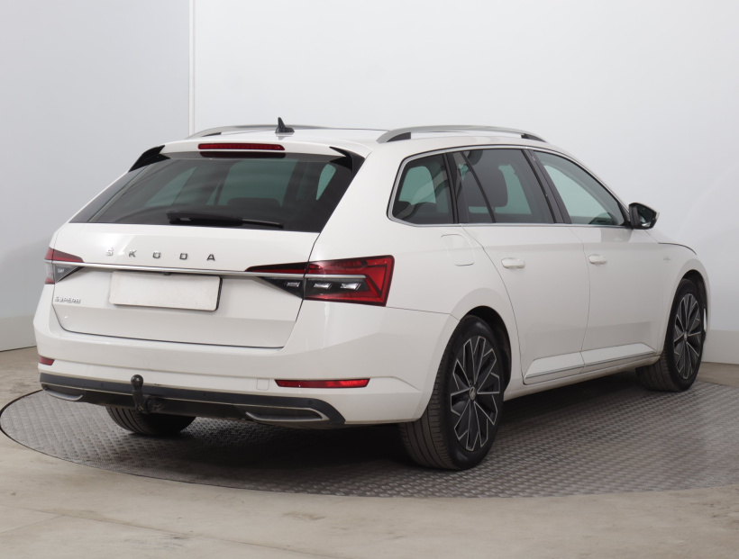 Škoda Superb, 2021