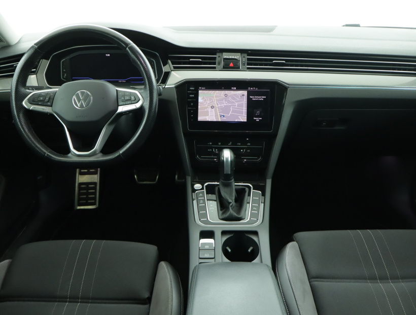 Volkswagen Passat, 2022
