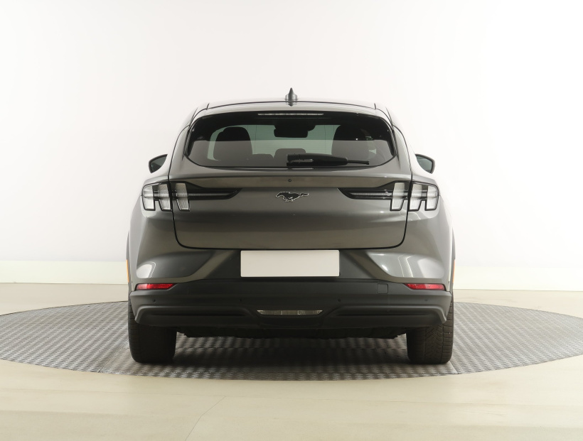 Ford Mustang Mach-E, 2021
