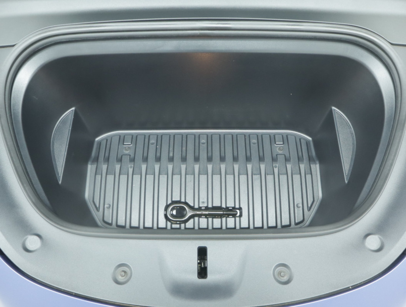 Tesla Model Y, 2023
