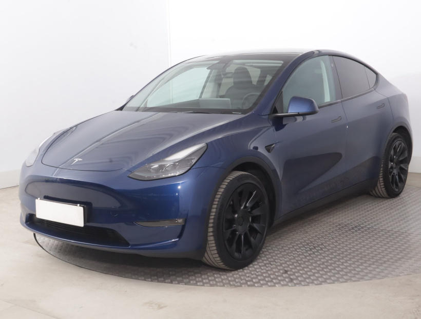 Tesla Model Y, 2023