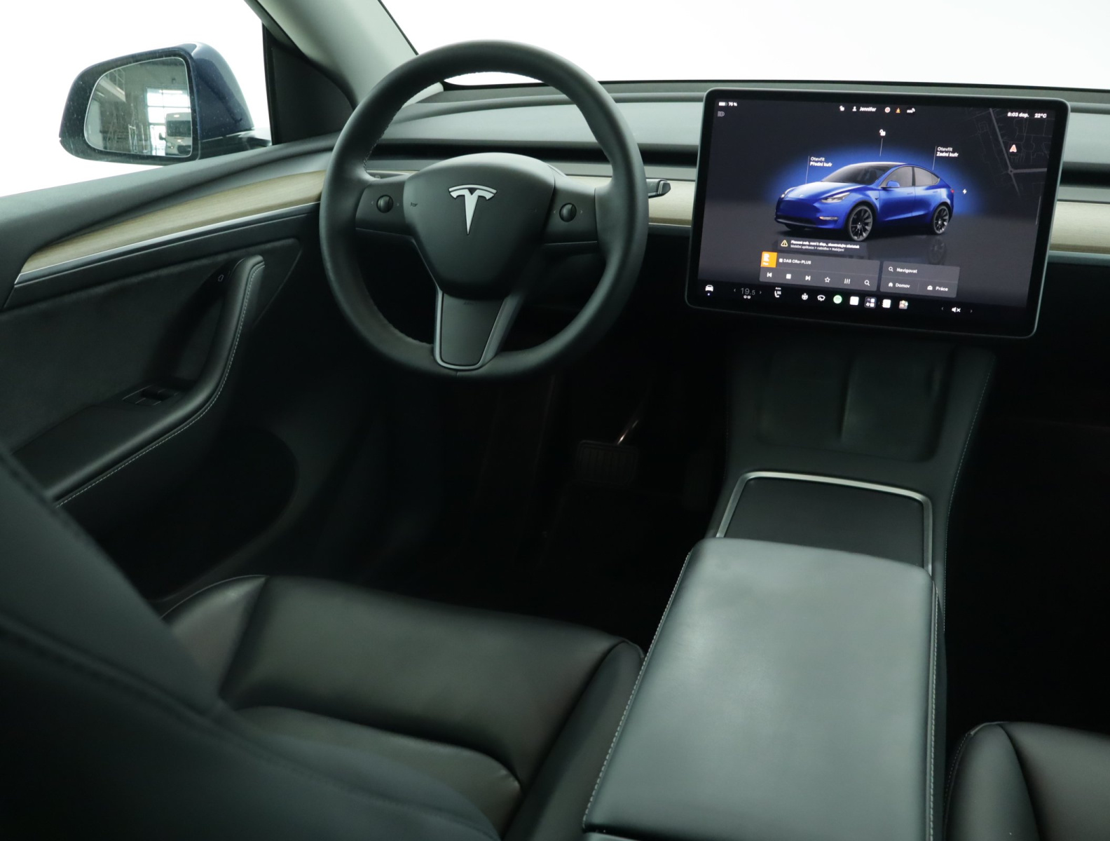 Tesla Model Y Long Range AWD – fotografie 9