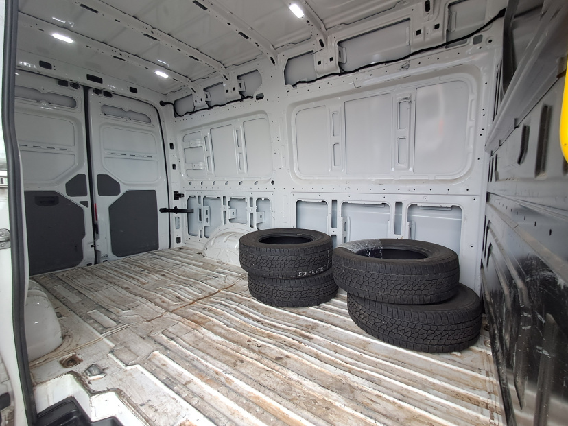 Volkswagen Crafter, 2023
