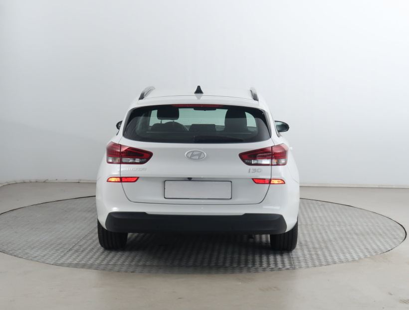 Hyundai i30, 2024