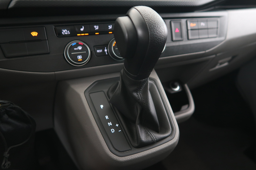 Volkswagen Caravelle, 2024