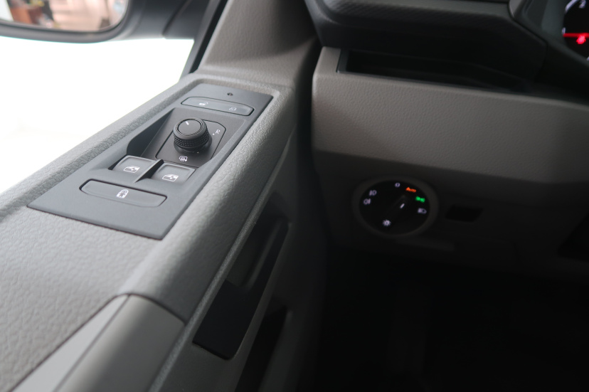 Volkswagen Caravelle, 2024