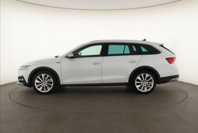 Škoda Octavia Scout, 2022