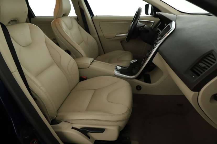 Volvo XC60, 2012