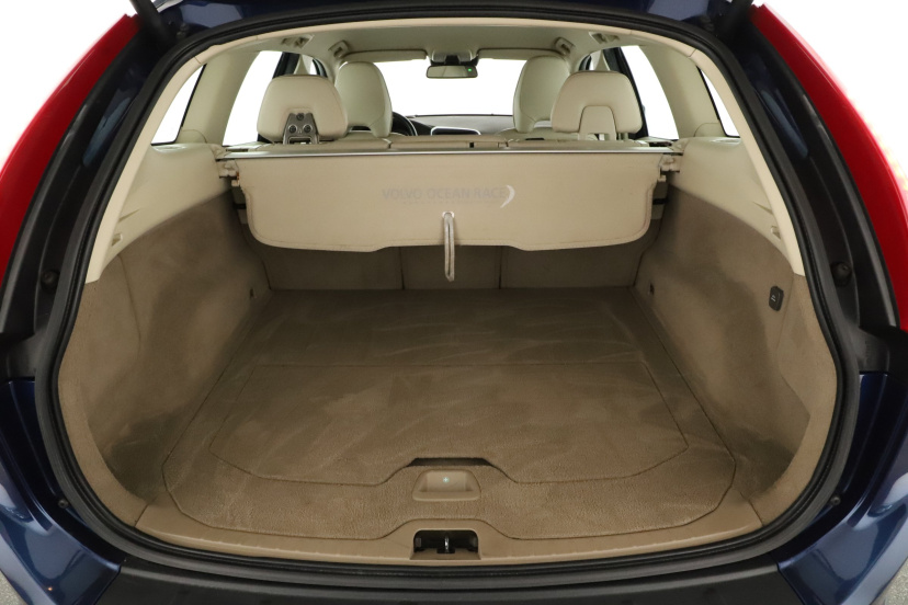 Volvo XC60, 2012
