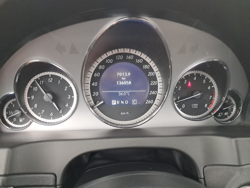 Mercedes-Benz E, 2010