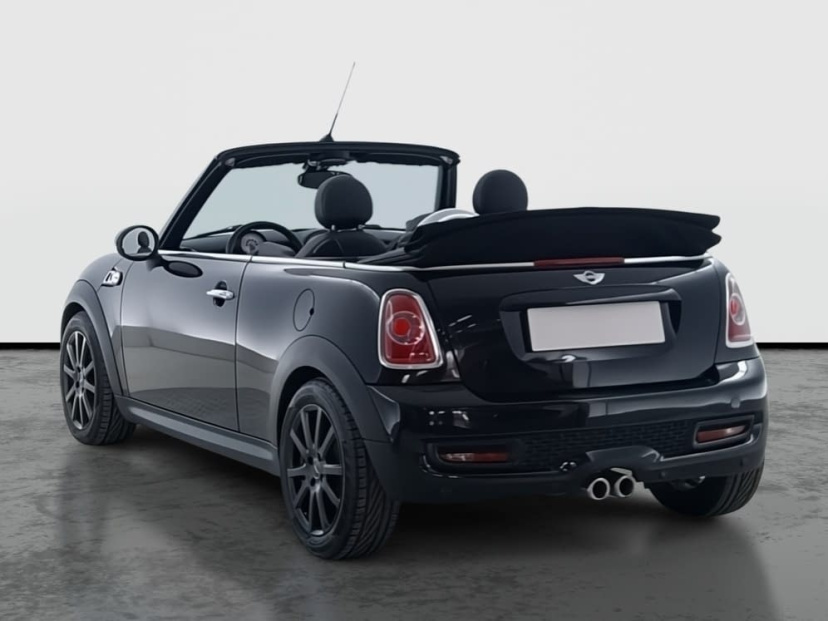 MINI Cabrio, 2011