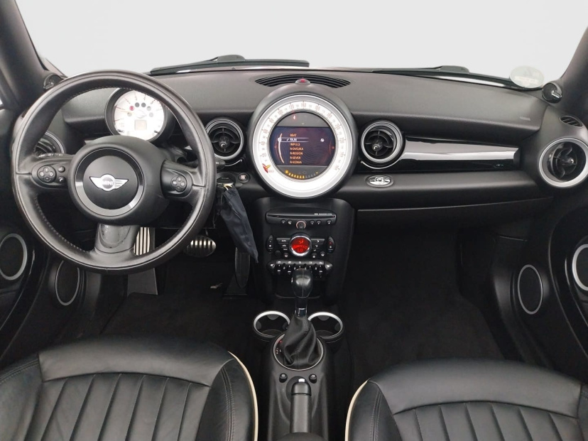 MINI Cabrio, 2011