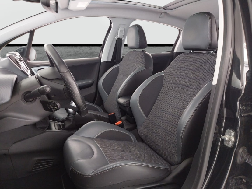 Peugeot 208, 2016