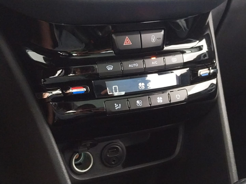 Peugeot 208, 2016