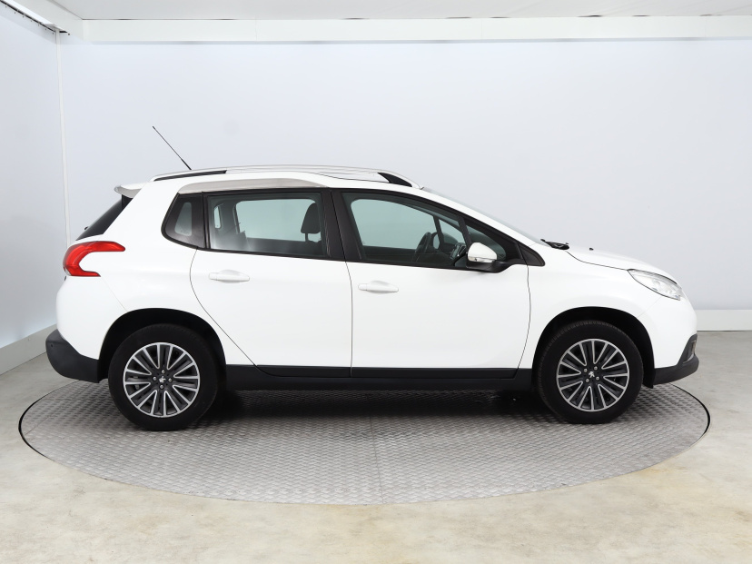 Peugeot 2008, 2016