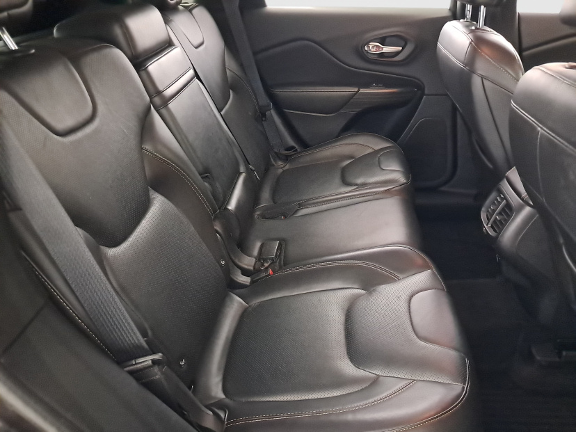 Jeep Cherokee, 2016