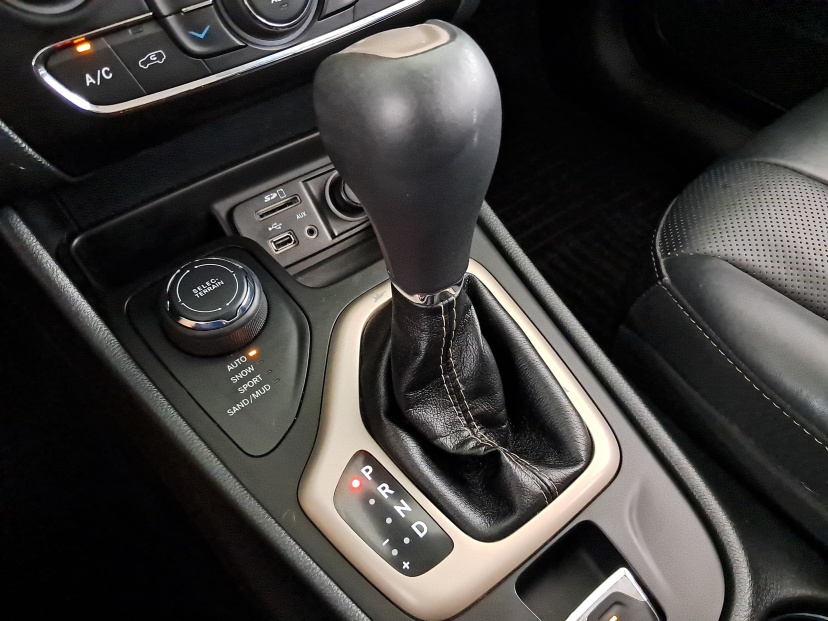 Jeep Cherokee, 2016