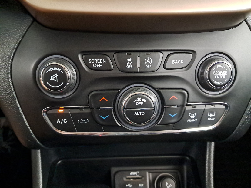 Jeep Cherokee, 2016