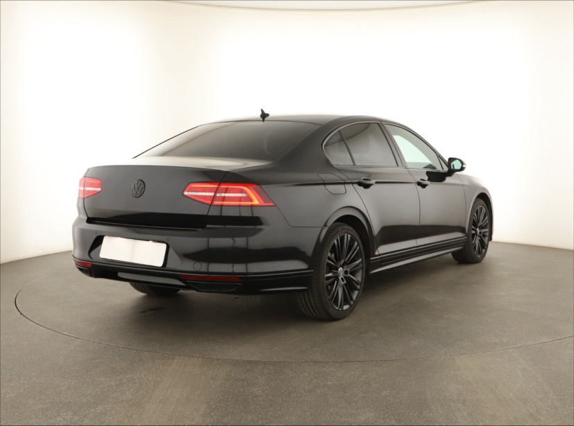 Volkswagen Passat, 2019