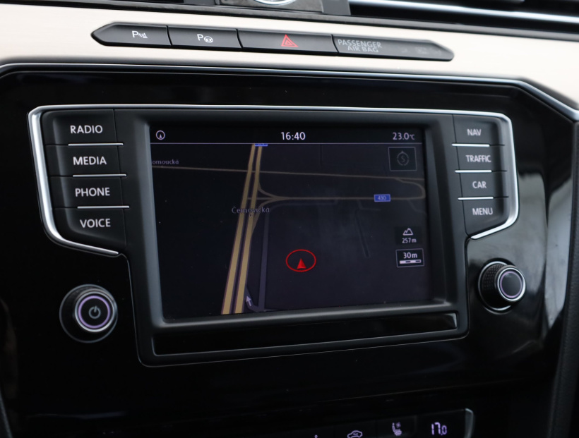 Volkswagen Passat, 2016