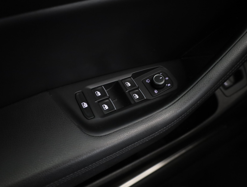 Volkswagen Passat, 2016