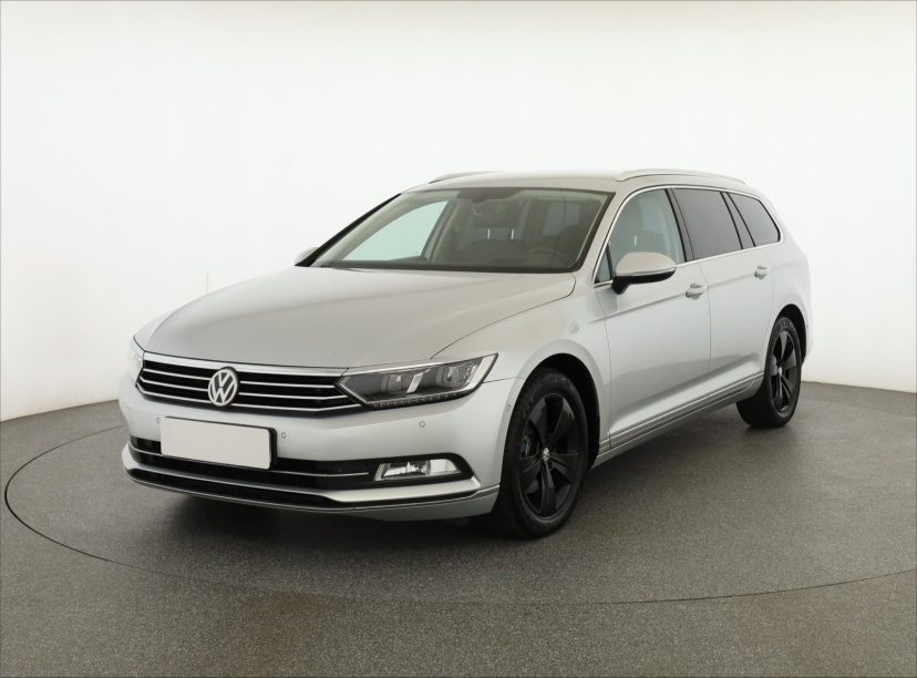 Volkswagen Passat, 2016