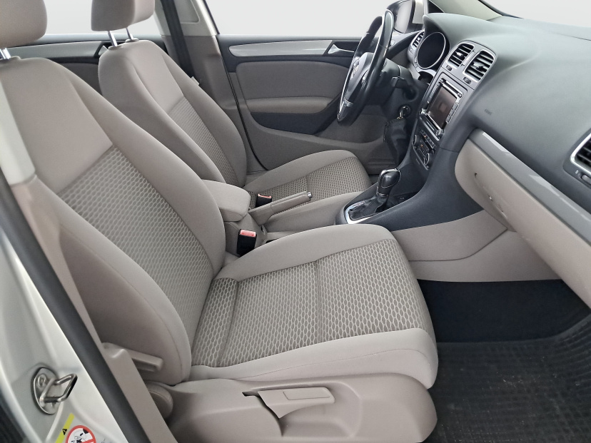 Volkswagen Golf, 2011