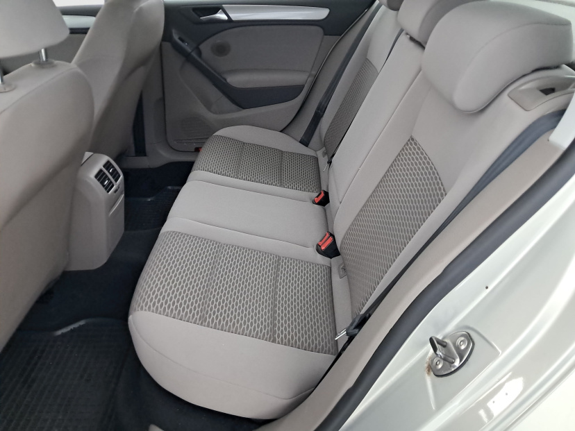 Volkswagen Golf, 2011