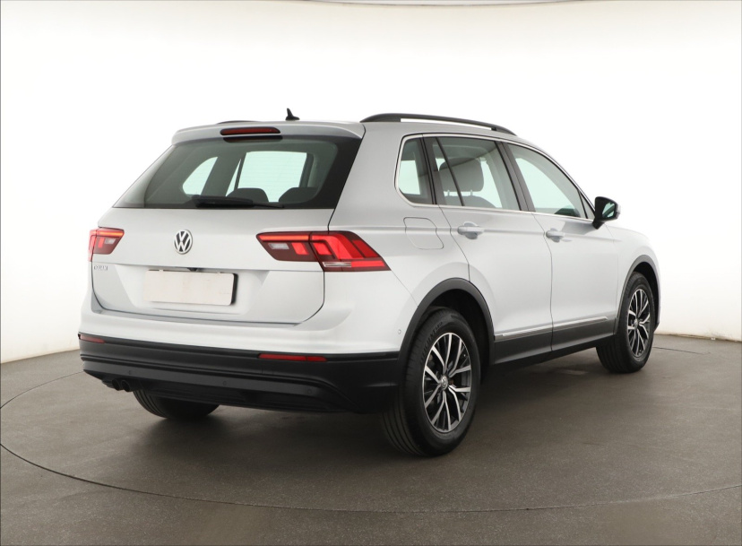 Volkswagen Tiguan, 2020