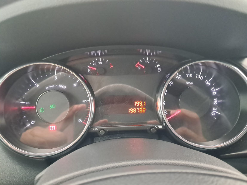 Peugeot 3008, 2012