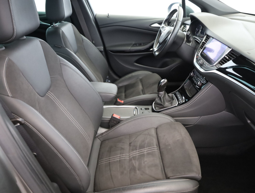 Opel Astra, 2020