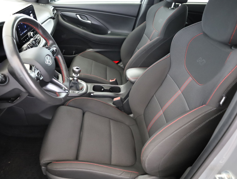 Hyundai i30, 2022