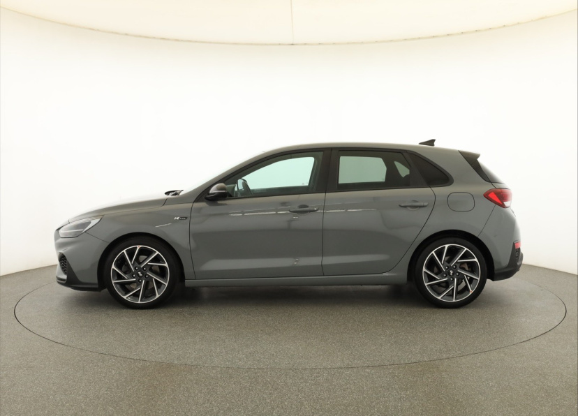 Hyundai i30, 2022
