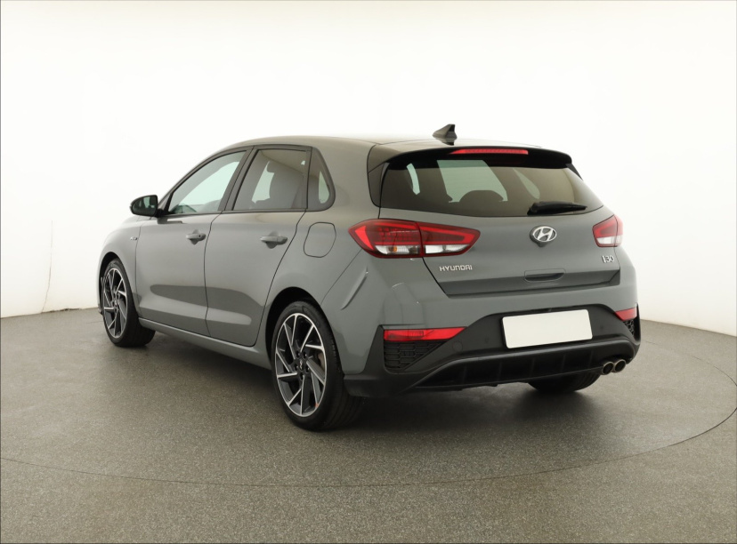Hyundai i30, 2022