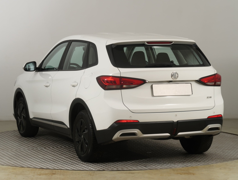 MG ZS SUV, 2025