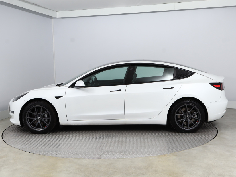 Tesla Model 3, 2020