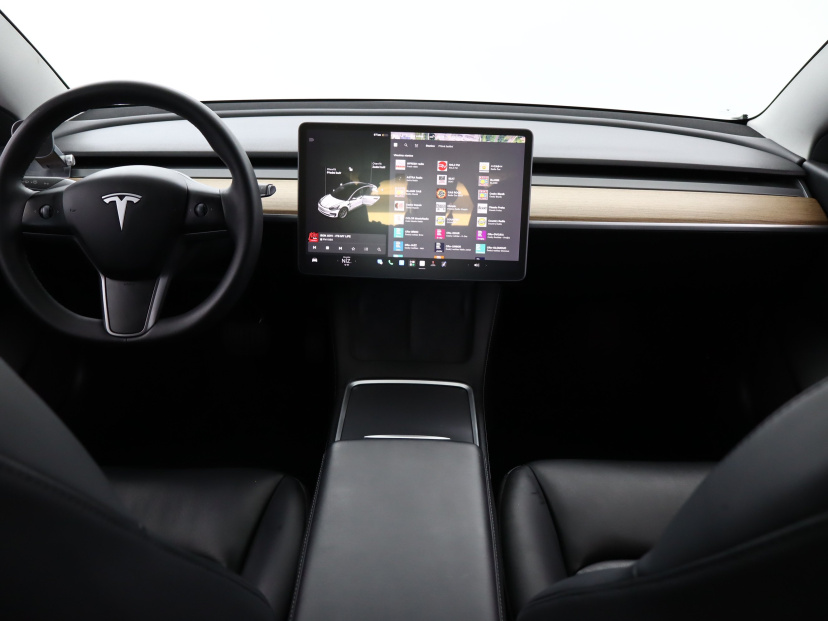 Tesla Model 3, 2020