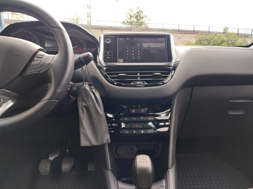 Peugeot 208, 2016