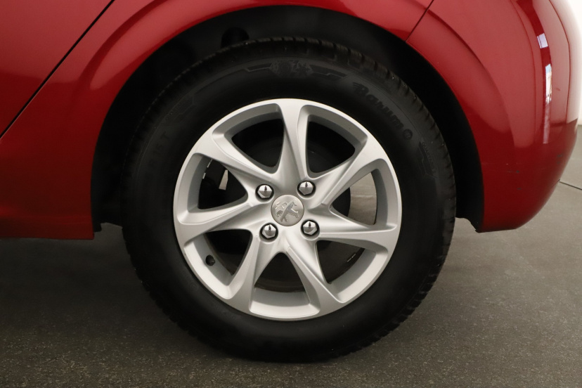 Peugeot 208, 2016