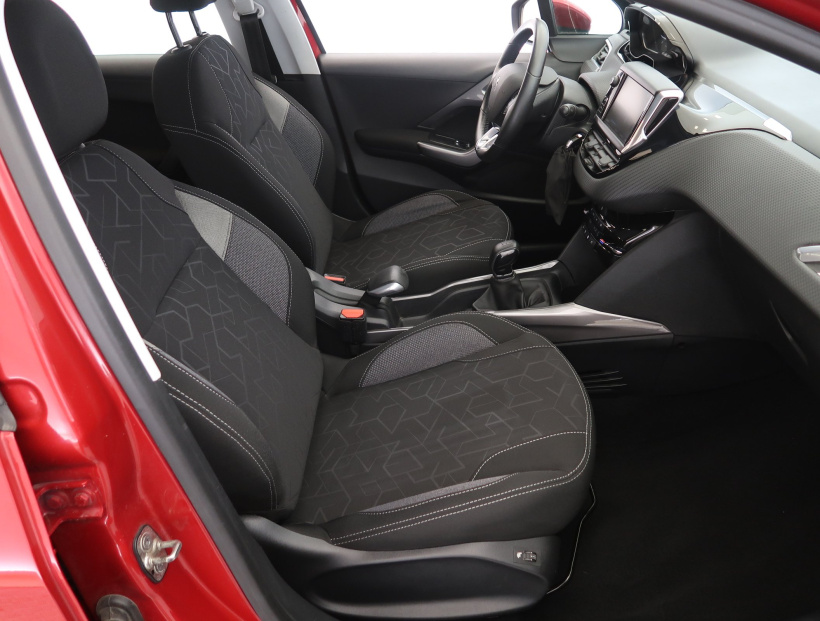 Peugeot 2008, 2018