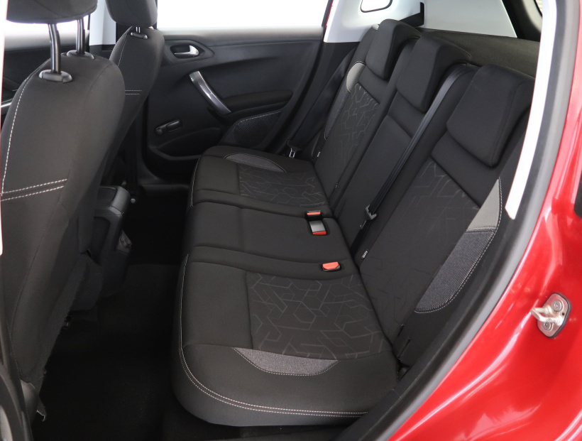 Peugeot 2008, 2018