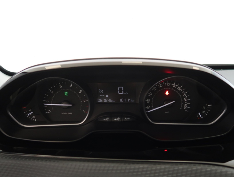 Peugeot 2008, 2018