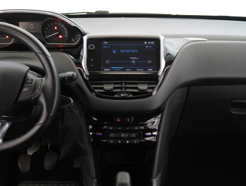 Peugeot 2008, 2018