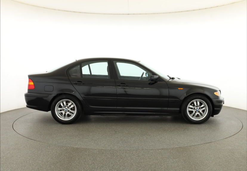 BMW 3, 2002