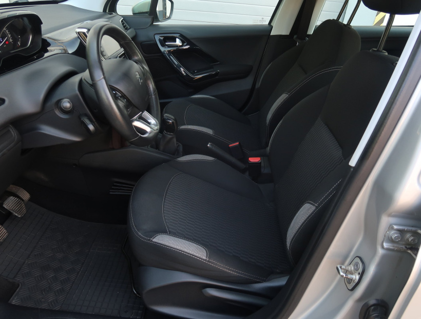 Peugeot 208, 2017