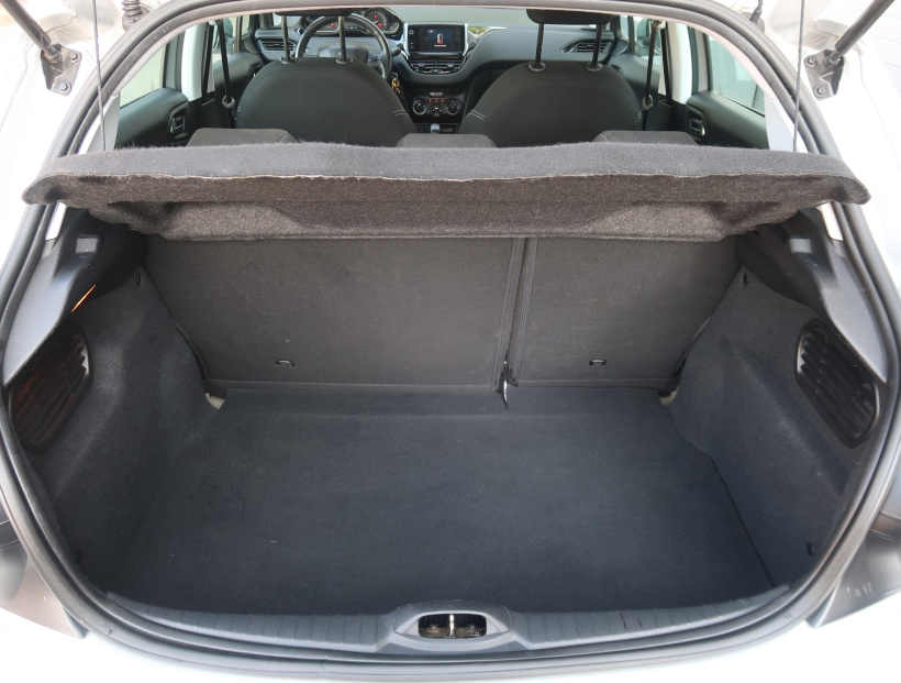 Peugeot 208, 2017