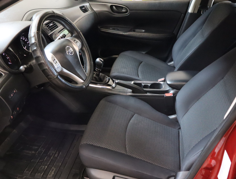 Nissan Pulsar, 2016